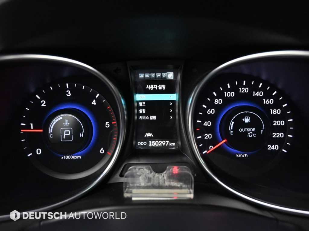 HYUNDAI Maxcruz - Vista 8
