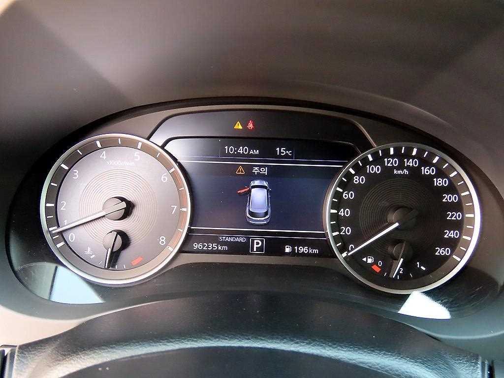 Infiniti QX - Vista 9