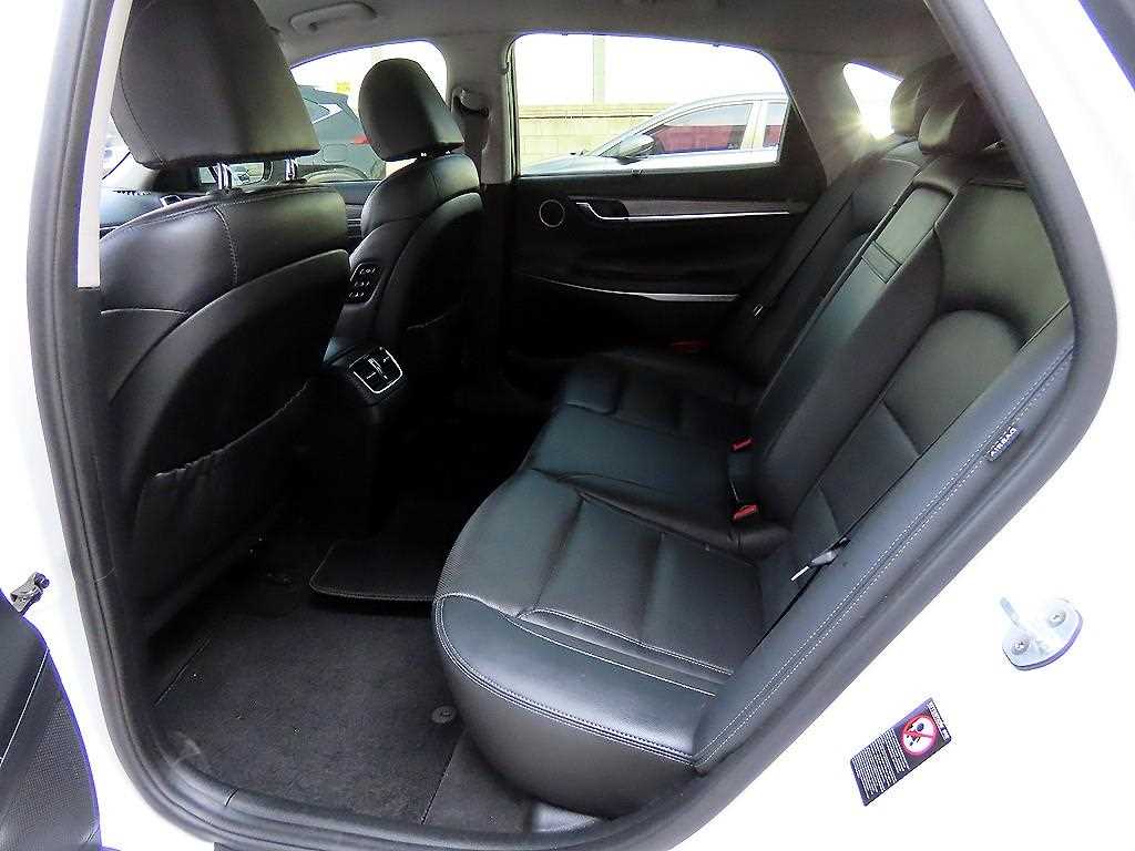 HYUNDAI Grandeur - Vista 6