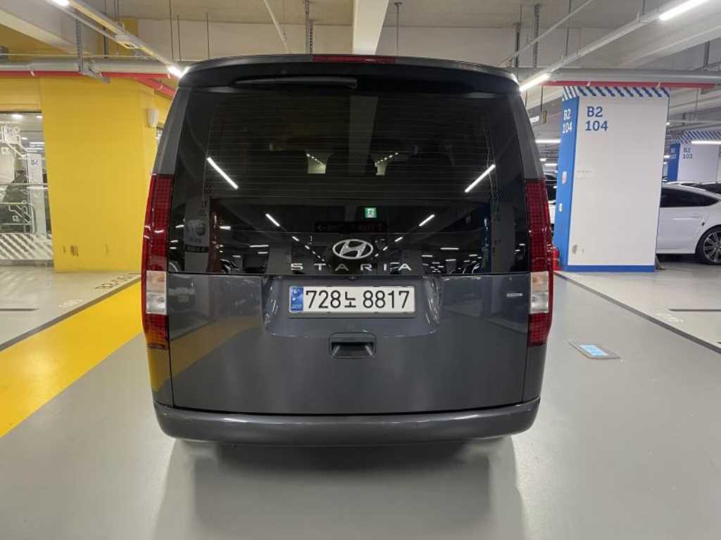 HYUNDAI Staria - Vista 3