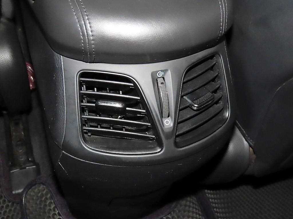 HYUNDAI Grandeur 2017 Negro - Importación desde Corea - HF Imports Iquique - Foto 13