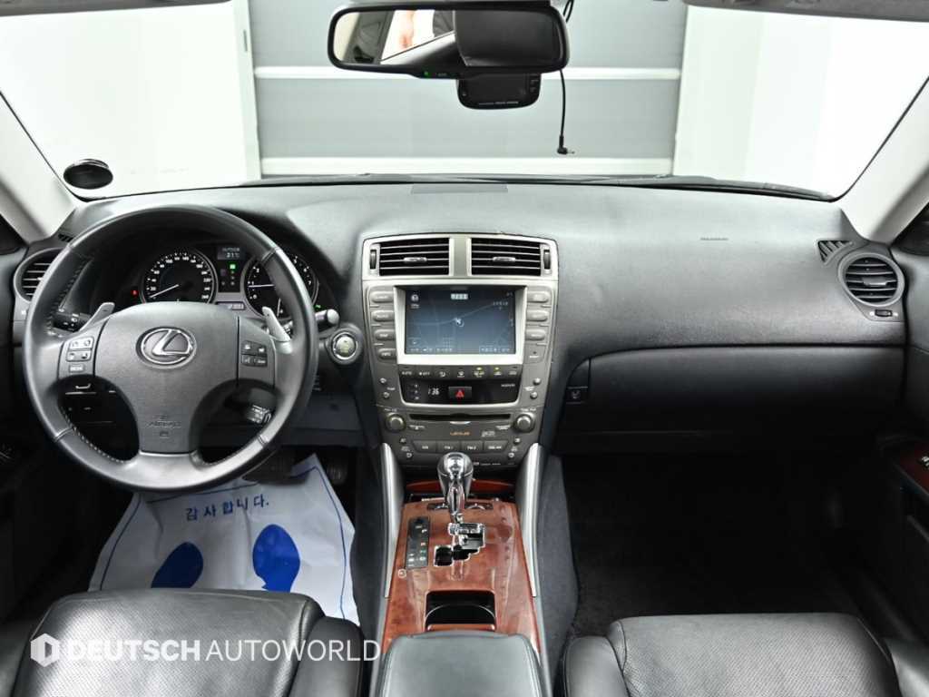 Lexus IS - Vista 7
