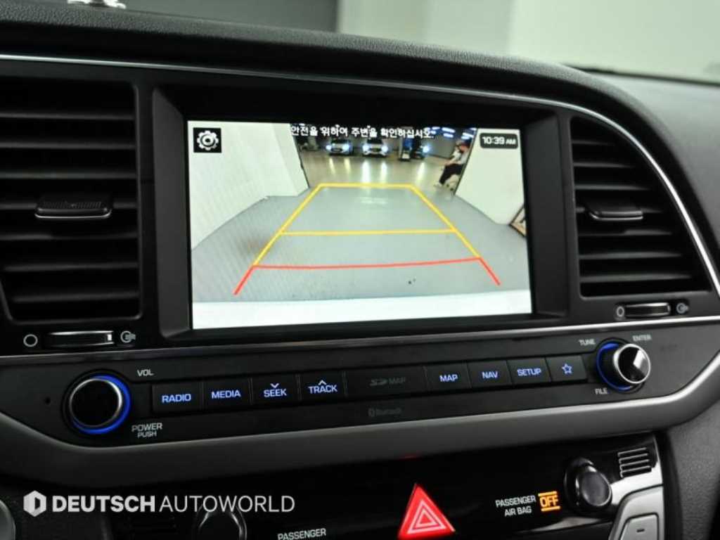 HYUNDAI Avante 2018 Blanco - Importación desde Corea - HF Imports Iquique - Foto 15