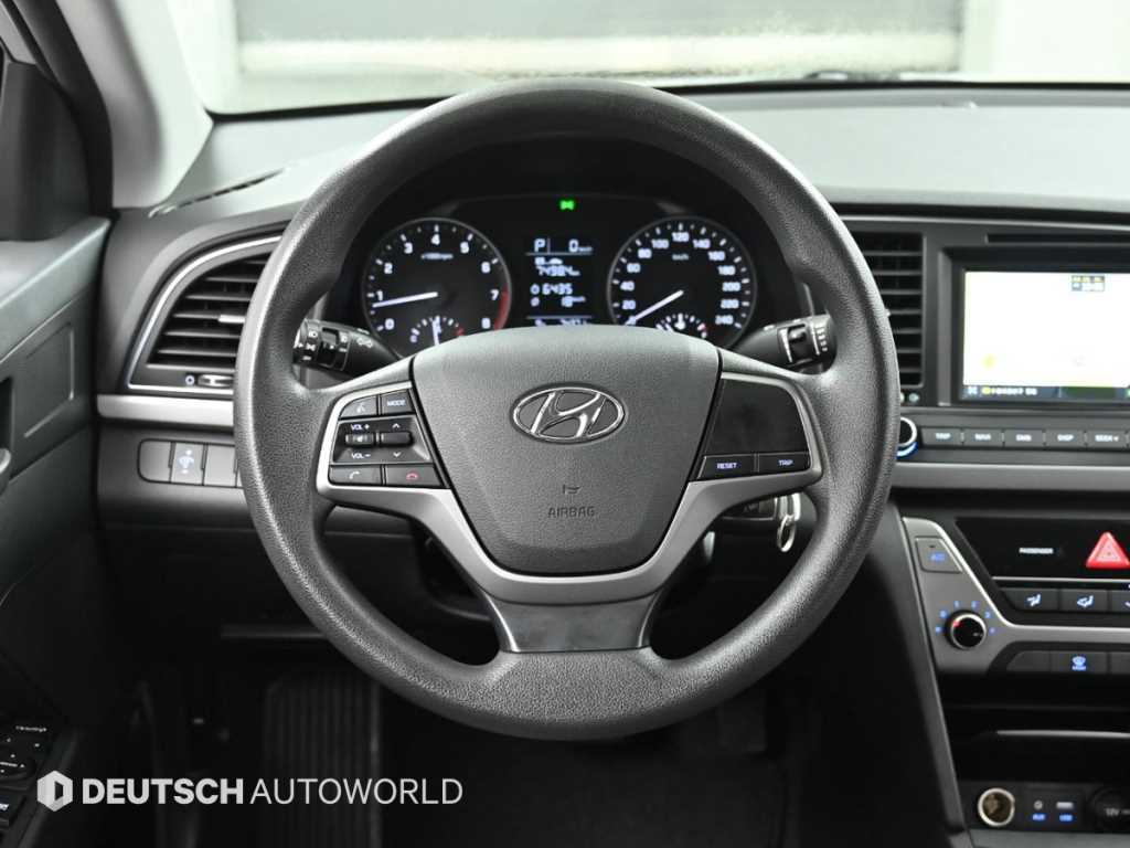 HYUNDAI Avante 2018 Gris - Importación desde Corea - HF Imports Iquique - Foto 14
