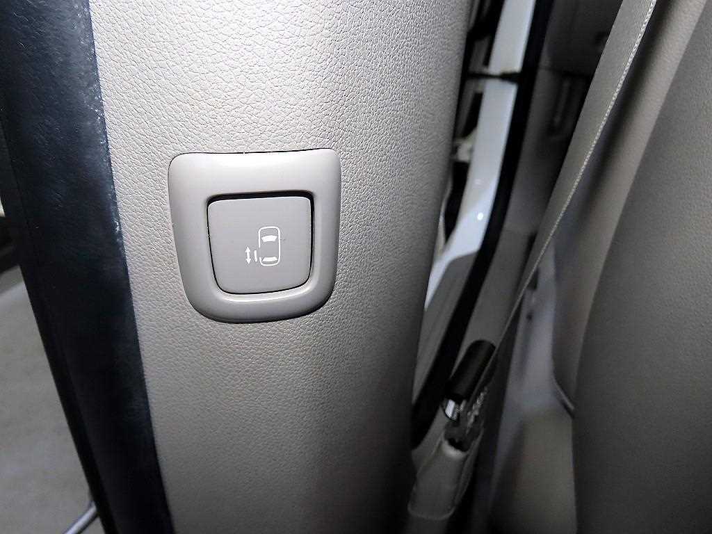 KIA Carnival 2017 Blanco - Importación desde Corea - HF Imports Iquique - Foto 16