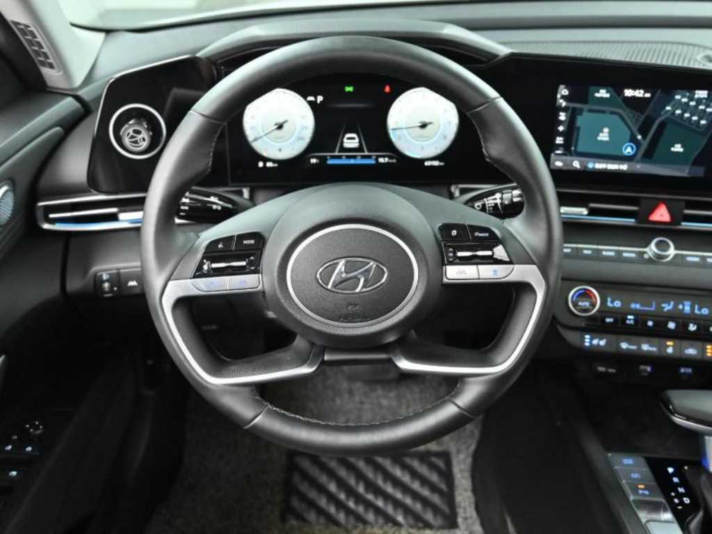 HYUNDAI Avante 2021 Blanco - Importación desde Corea - HF Imports Iquique - Foto 13