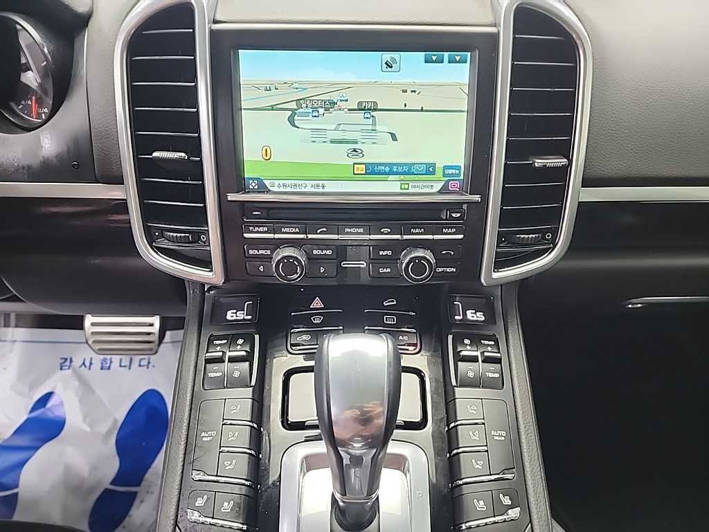 Porsche Cayenne - Vista 10