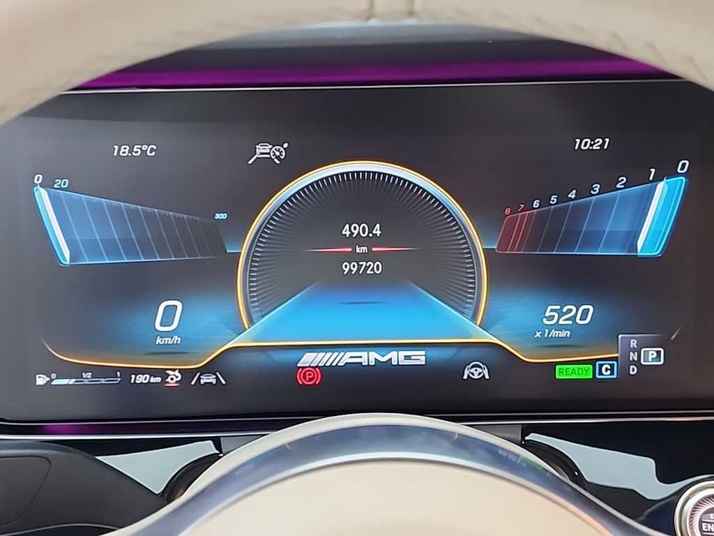 Mercedes Benz AMG GT - Vista 7