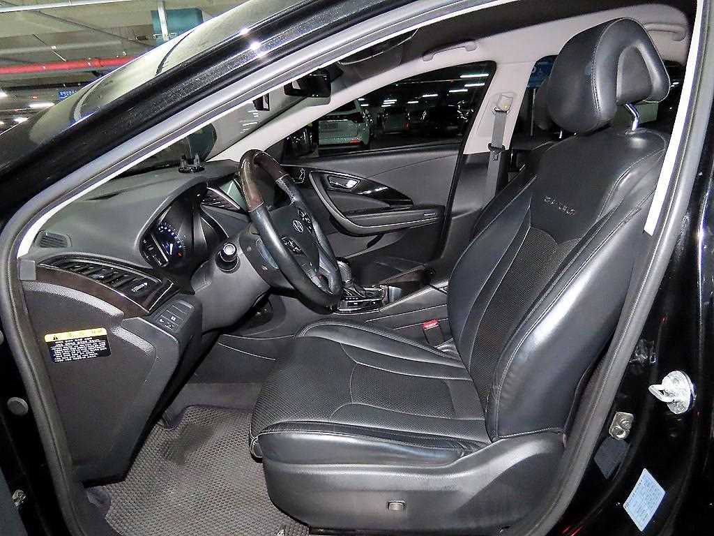 HYUNDAI Grandeur - Vista 6