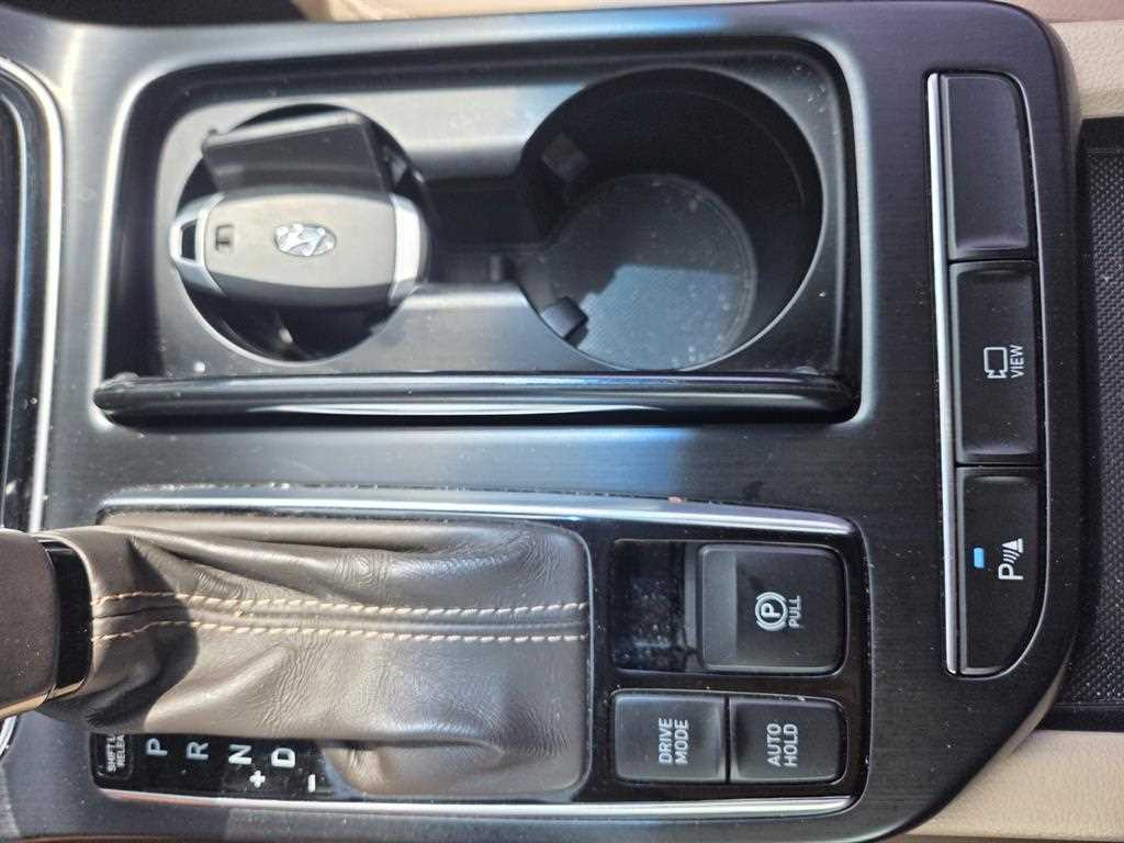 HYUNDAI Grandeur - Vista 9