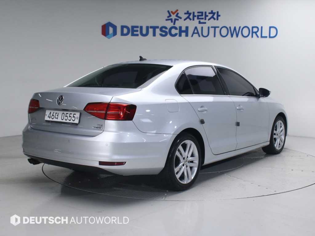 Volkswagen Jetta - Vista 2