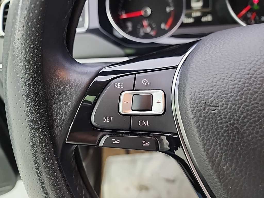 Volkswagen Jetta 2015 Negro - Importación desde Corea - HF Imports Iquique - Foto 17
