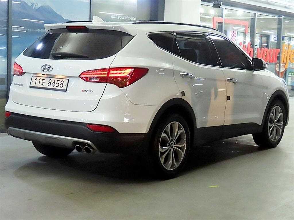 HYUNDAI Santa Fe - Vista 4