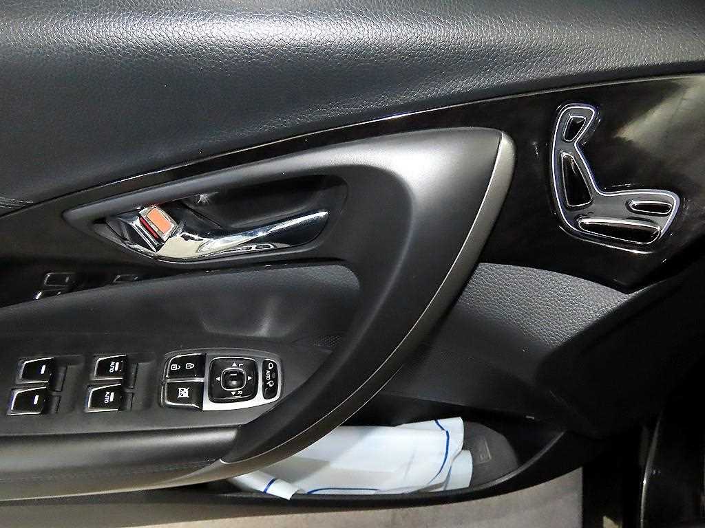 HYUNDAI Grandeur 2017 Negro - Importación desde Corea - HF Imports Iquique - Foto 15