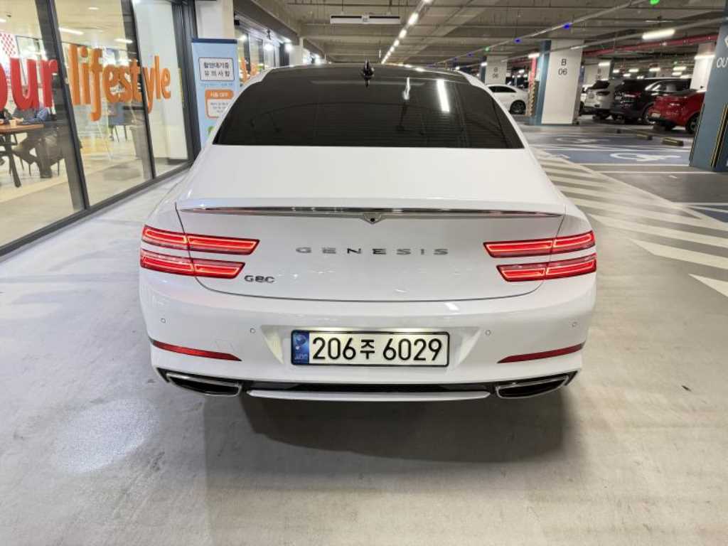 Genesis G80 - Vista 5