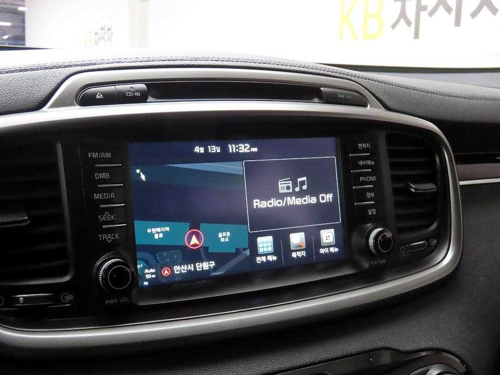 KIA Sorento - Vista 9