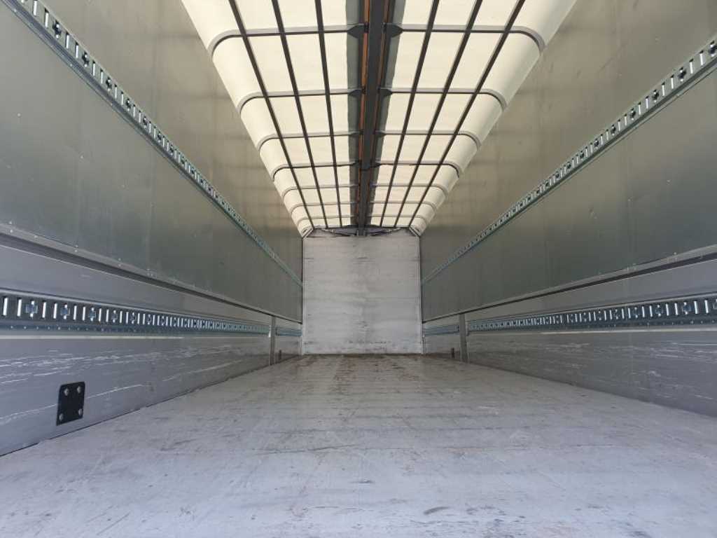 medium and large cargo truck - Vista 9