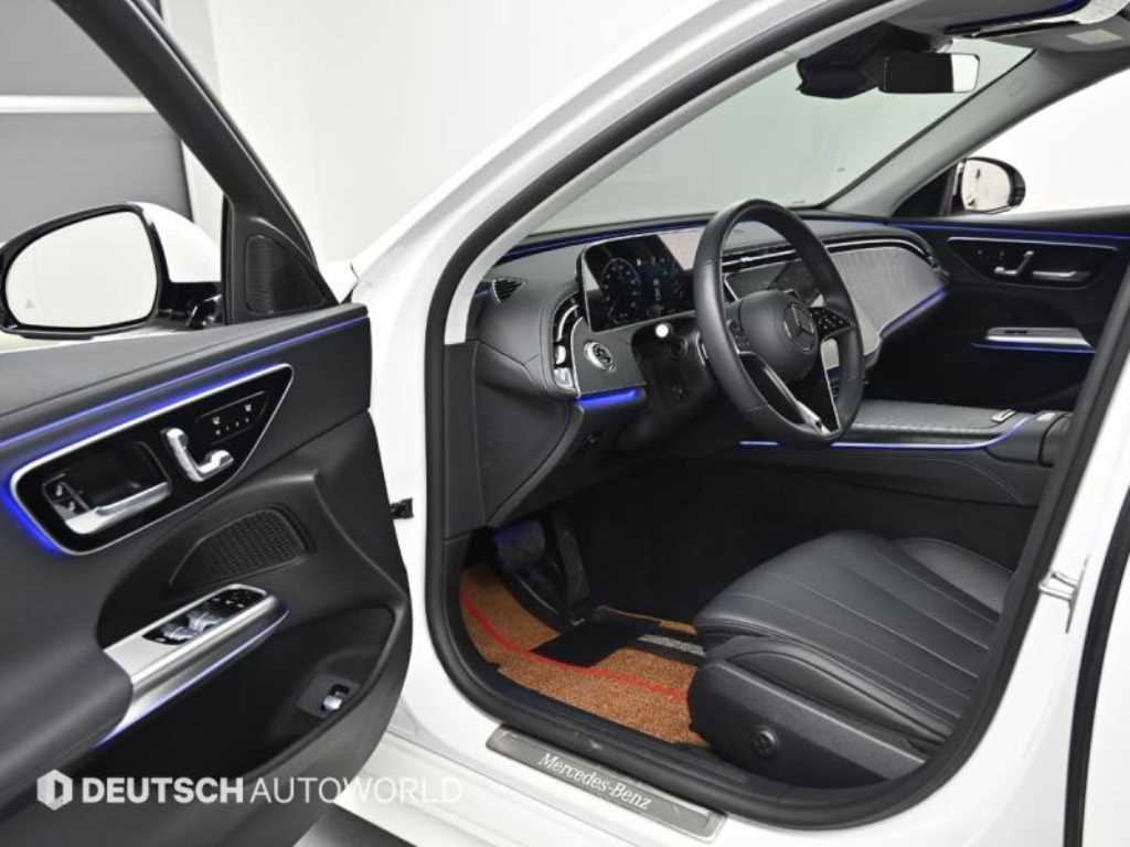 Mercedes Benz E class - Vista 11