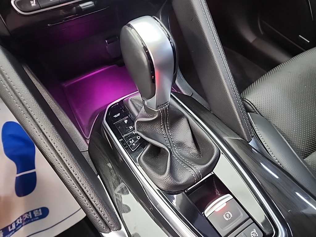 SAMSUNG QM6 - Vista 8