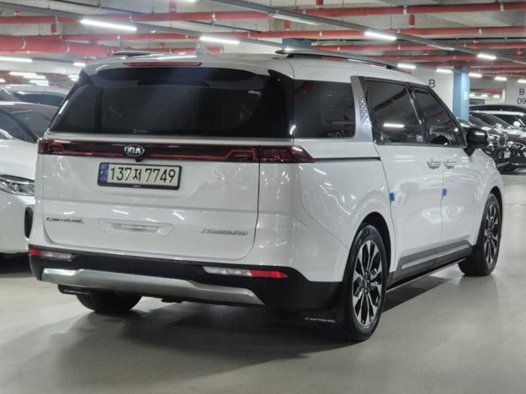KIA Carnival - Vista 3