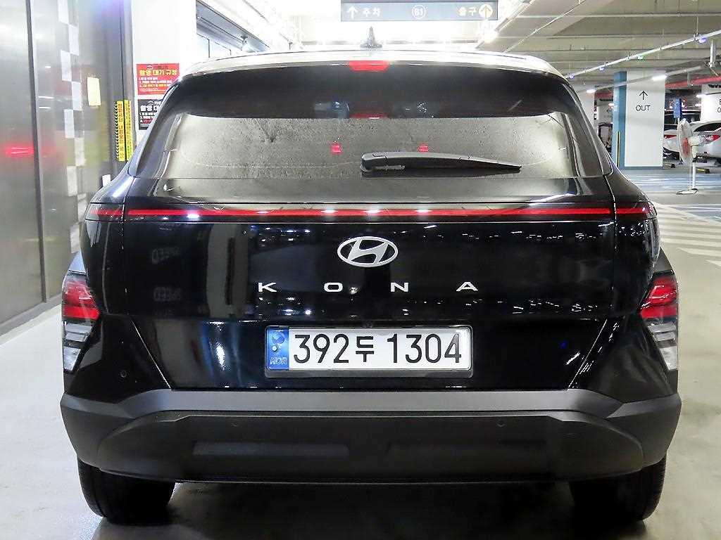 HYUNDAI Kona - Vista 5