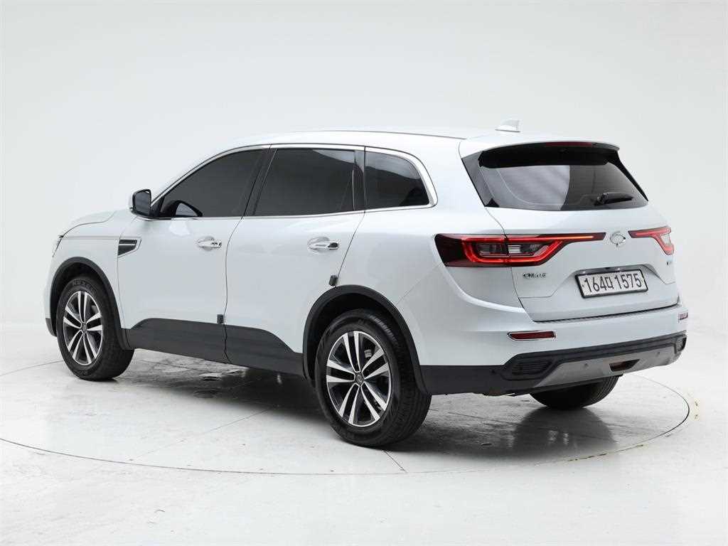 SAMSUNG QM6 - Vista 4