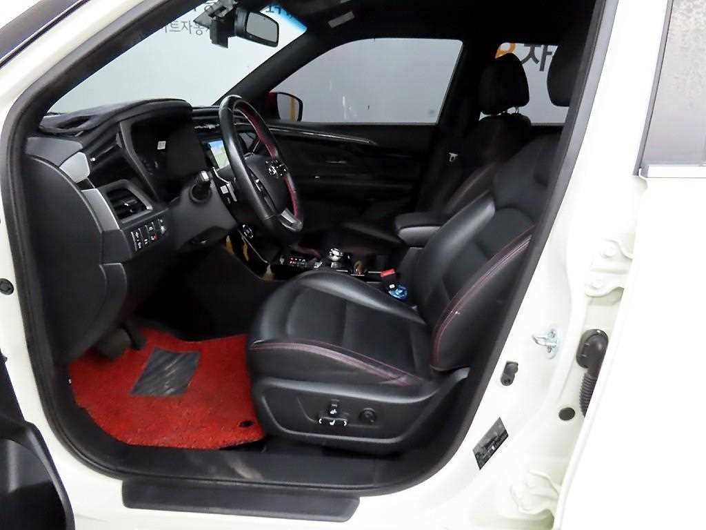 Ssangyong Korando - Vista 5