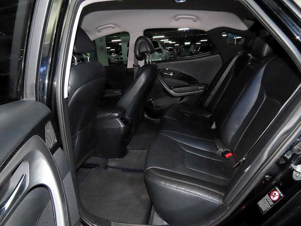 HYUNDAI Grandeur - Vista 7