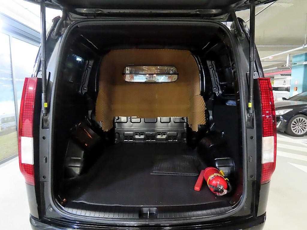 HYUNDAI Staria 2022 Negro - Importación desde Corea - HF Imports Iquique - Foto 17