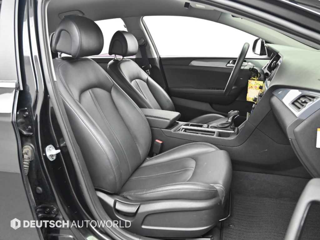 HYUNDAI Sonata - Vista 10