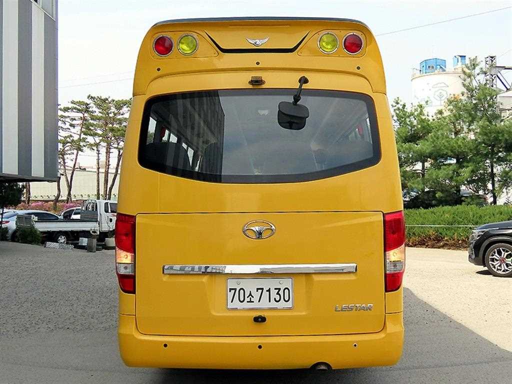 medium and large bus Medium Daewoo Bus - Vista 4