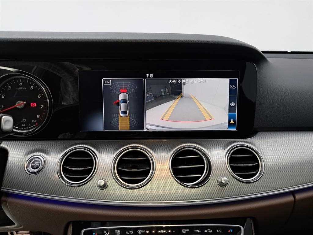 Mercedes Benz E class - Vista 10