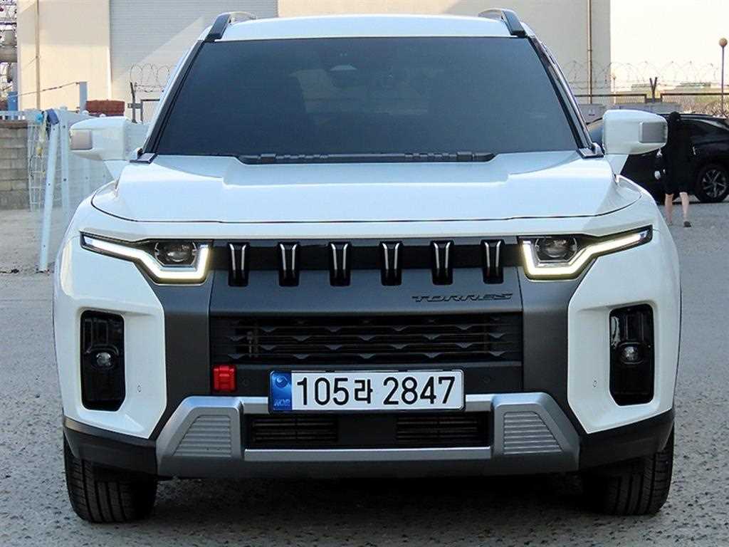 Ssangyong Torres 2024 Blanco - Importación desde Corea - HF Imports Iquique - Foto 1