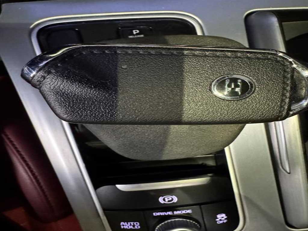 KIA Stinger - Vista 12