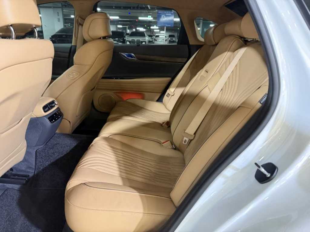 Genesis G80 - Vista 7