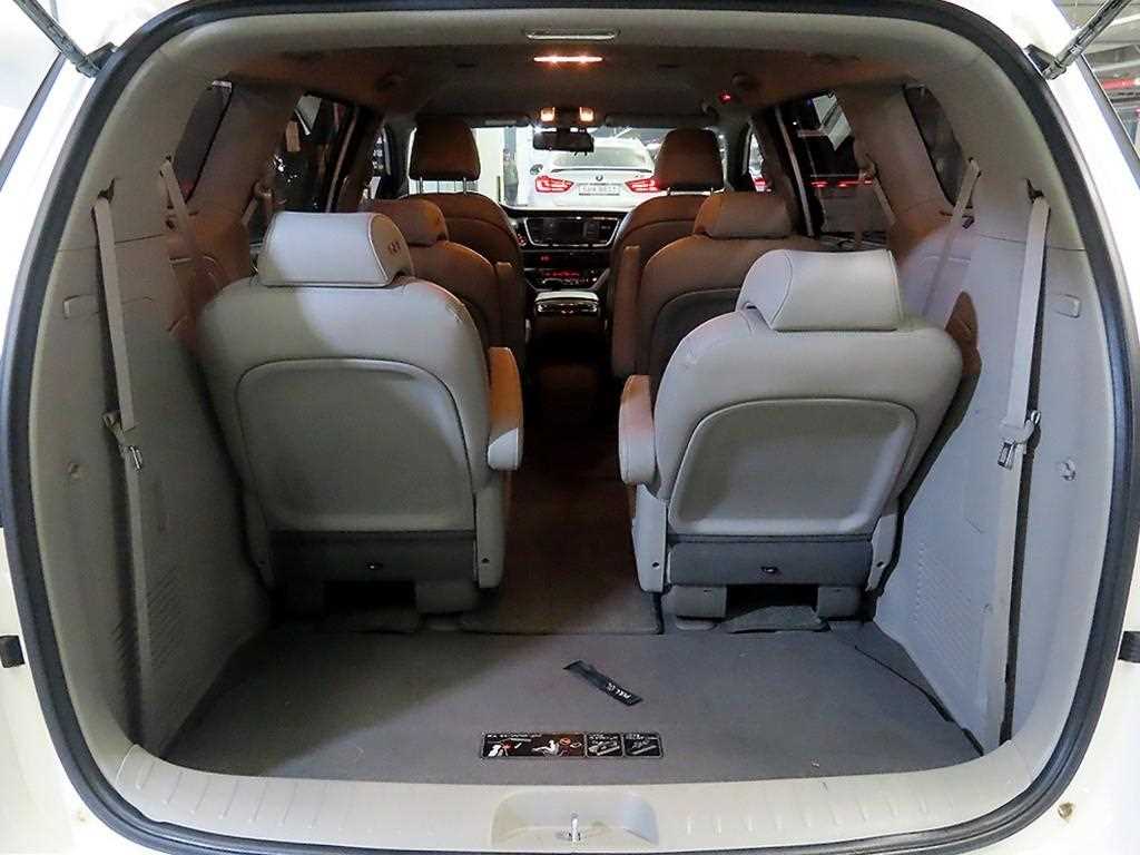 KIA Carnival 2017 Blanco - Importación desde Corea - HF Imports Iquique - Foto 18