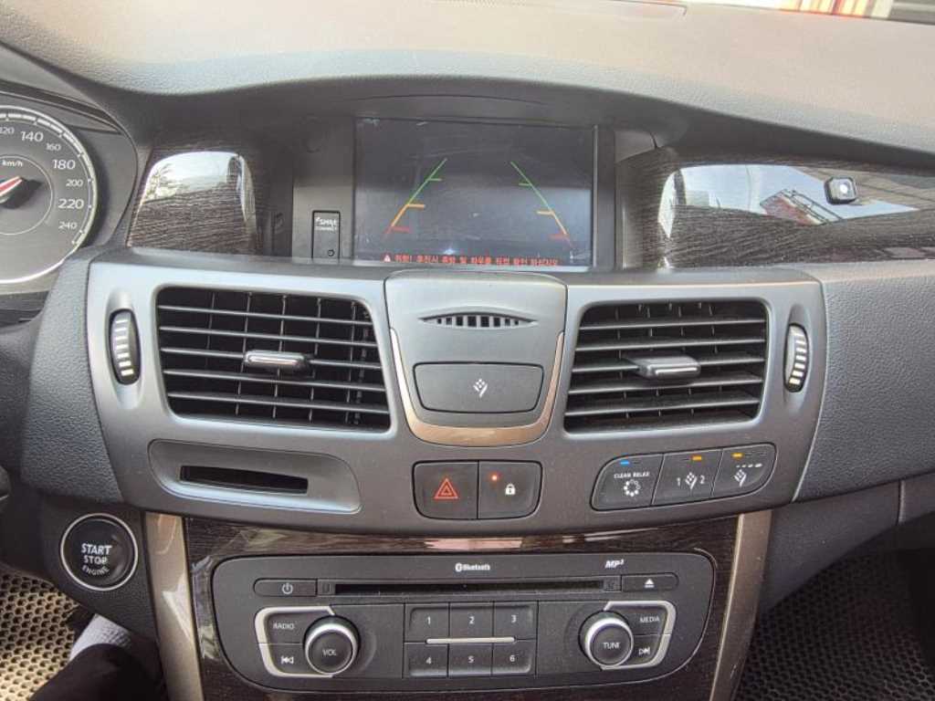 SAMSUNG SM5 - Vista 8