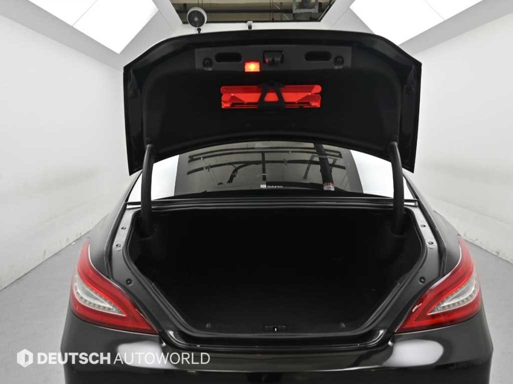 Mercedes Benz CLS Class 2017 Negro - Importación desde Corea - HF Imports Iquique - Foto 19