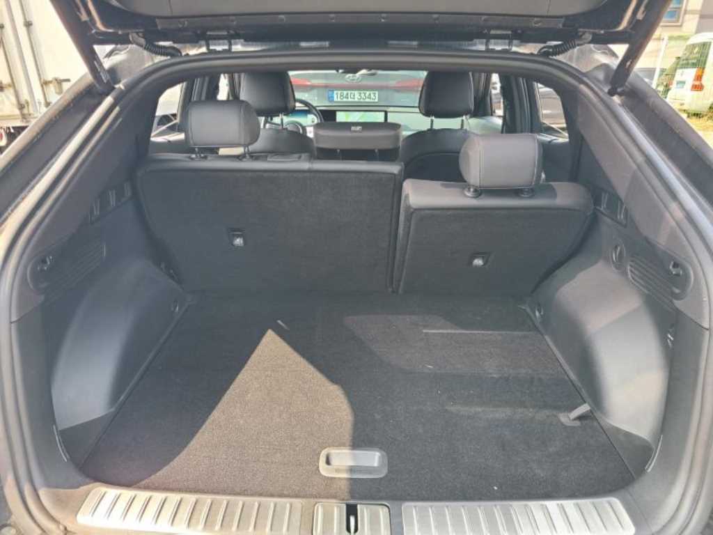 Genesis GV60 - Vista 6