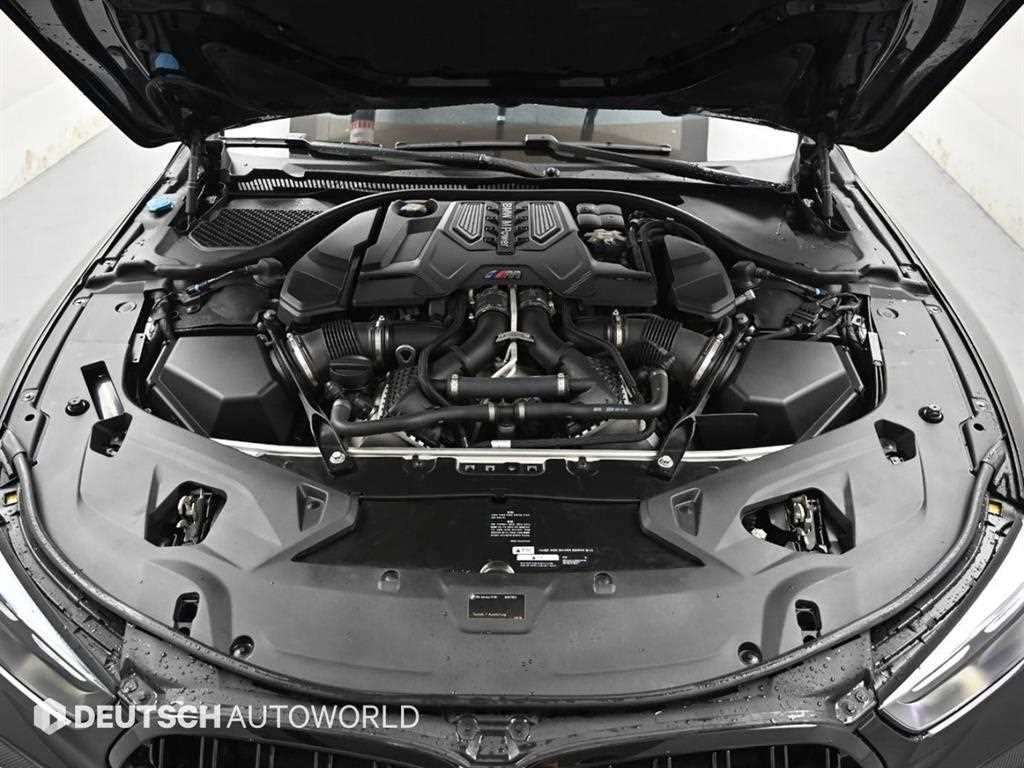 BMW 8 Series - Vista 6