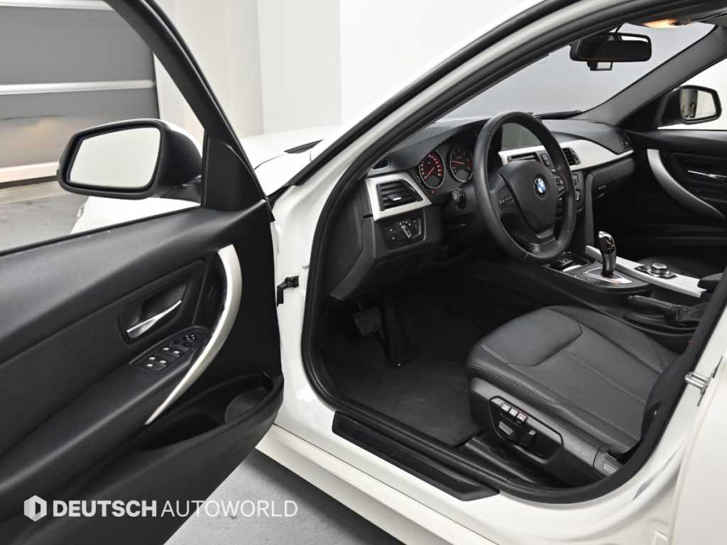 BMW 3 series - Vista 11