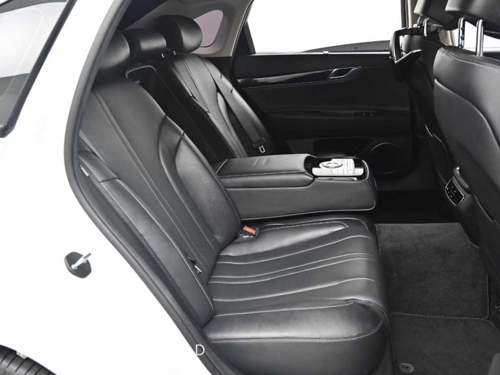 Genesis G80 - Vista 12
