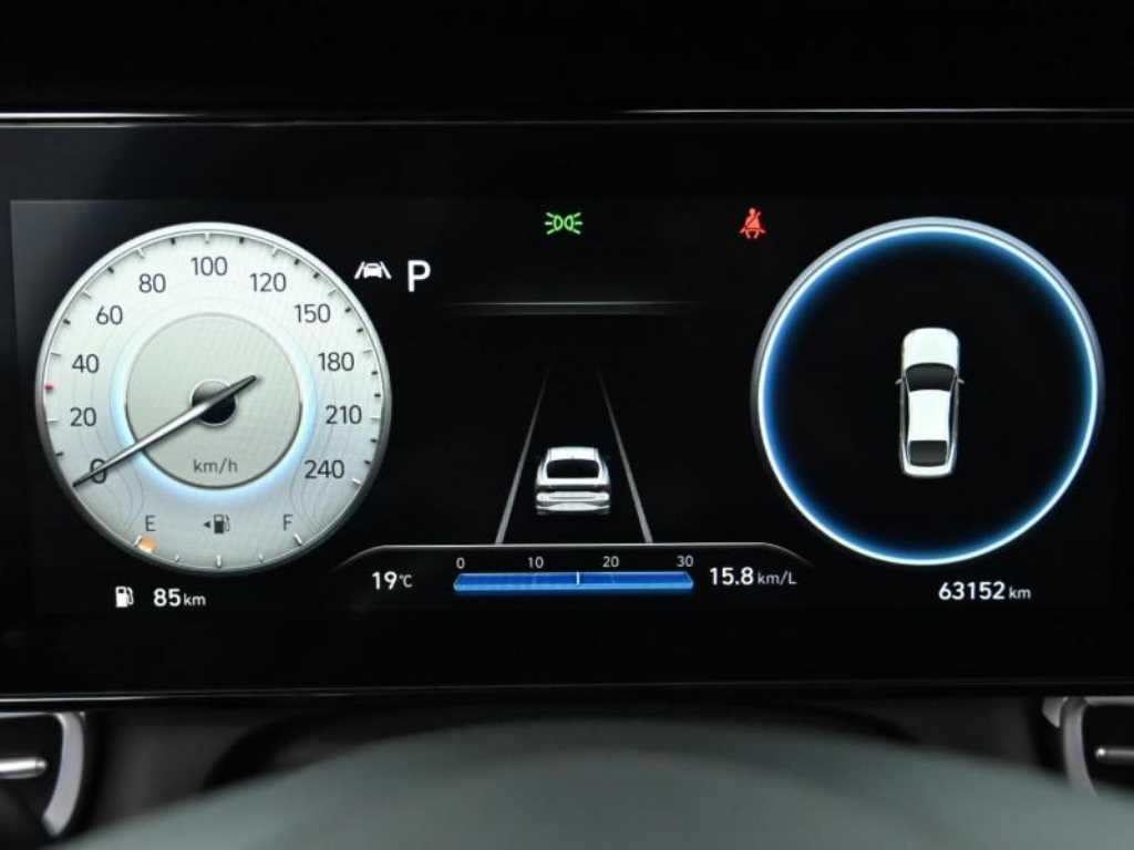 HYUNDAI Avante - Vista 8