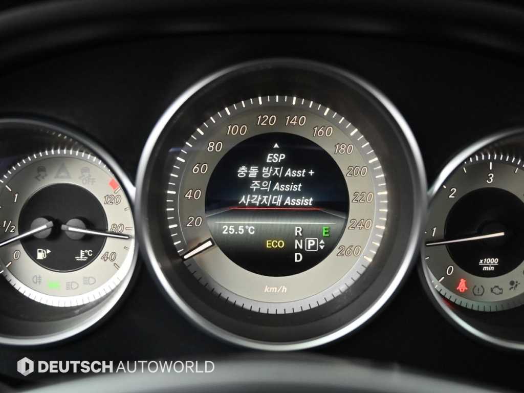 Mercedes Benz CLS Class 2017 Negro - Importación desde Corea - HF Imports Iquique - Foto 17