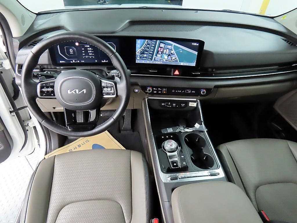KIA Carnival - Vista 7