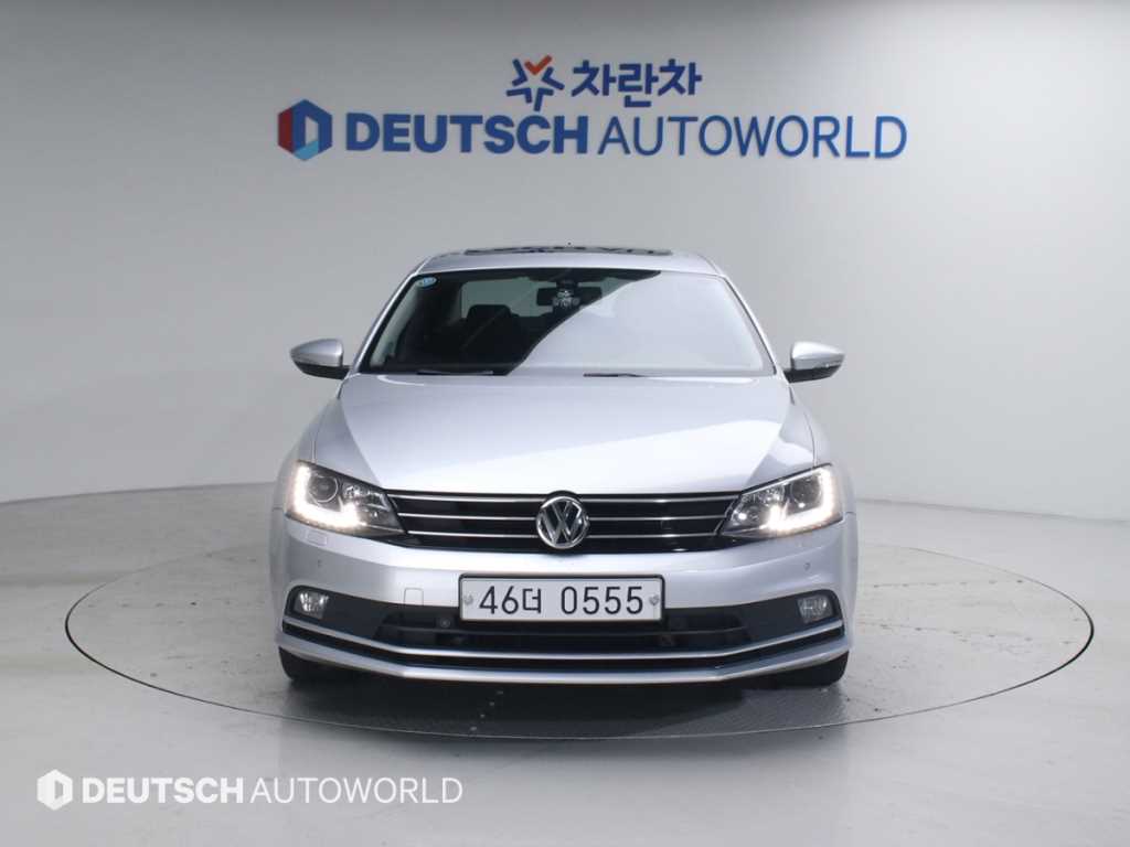 Volkswagen Jetta - Vista 3