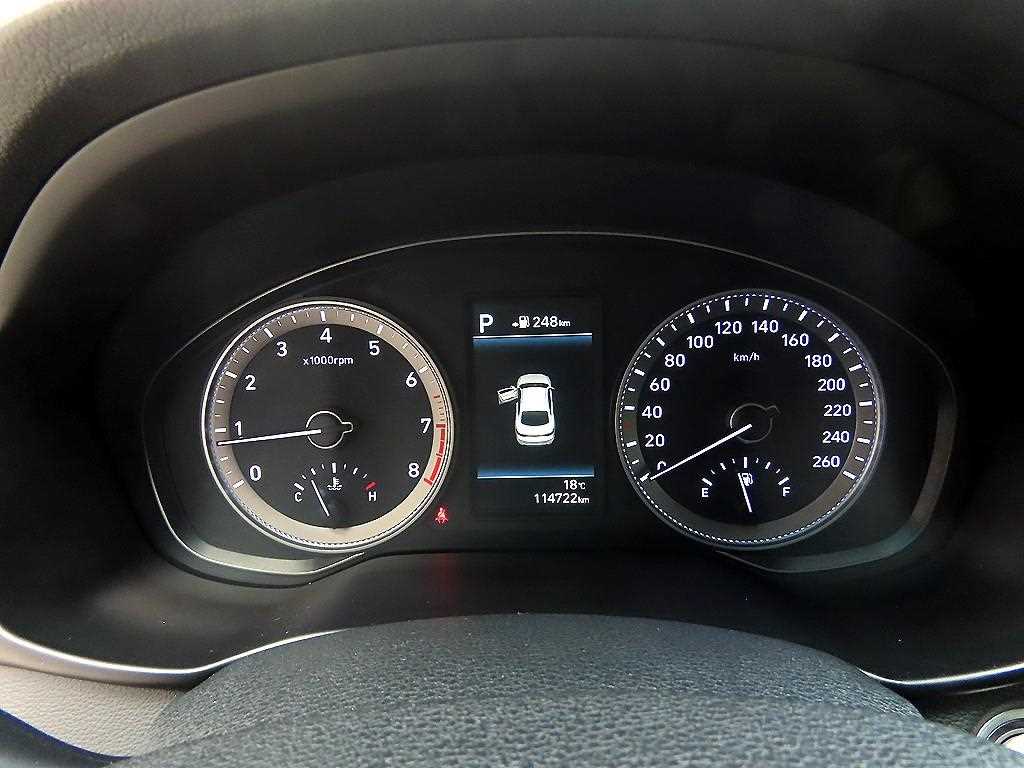 HYUNDAI Grandeur - Vista 9