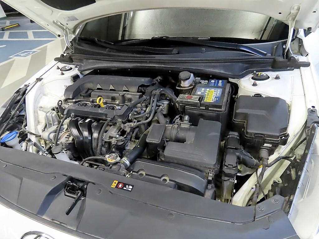 HYUNDAI Avante 2021 Blanco - Importación desde Corea - HF Imports Iquique - Foto 18