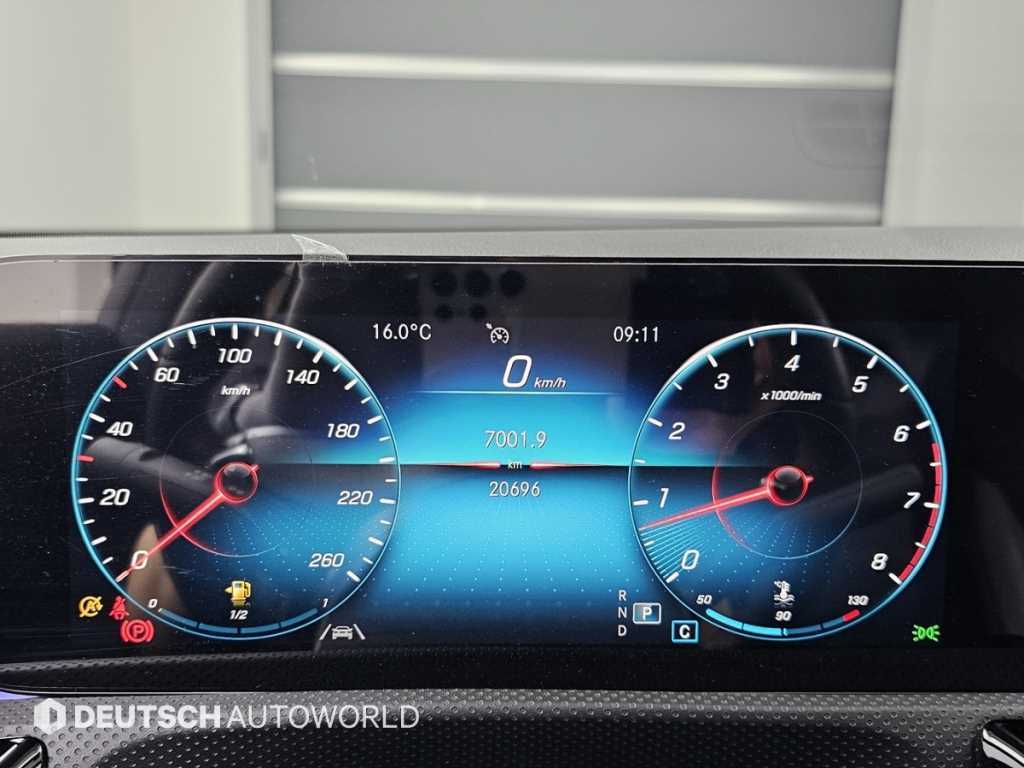 Mercedes Benz CLA Class - Vista 8