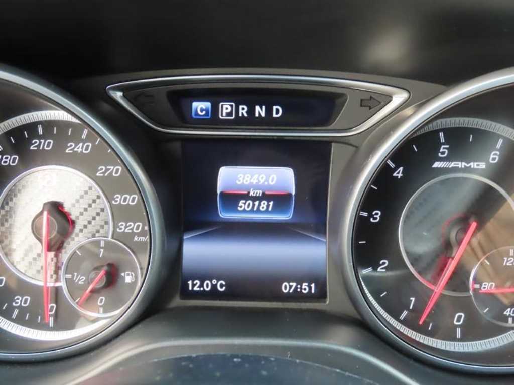 Mercedes Benz CLA Class - Vista 12